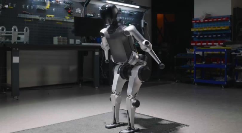 松延动力与慧辰股份达成战略合作 小布米人形机器人订单突破千台‌